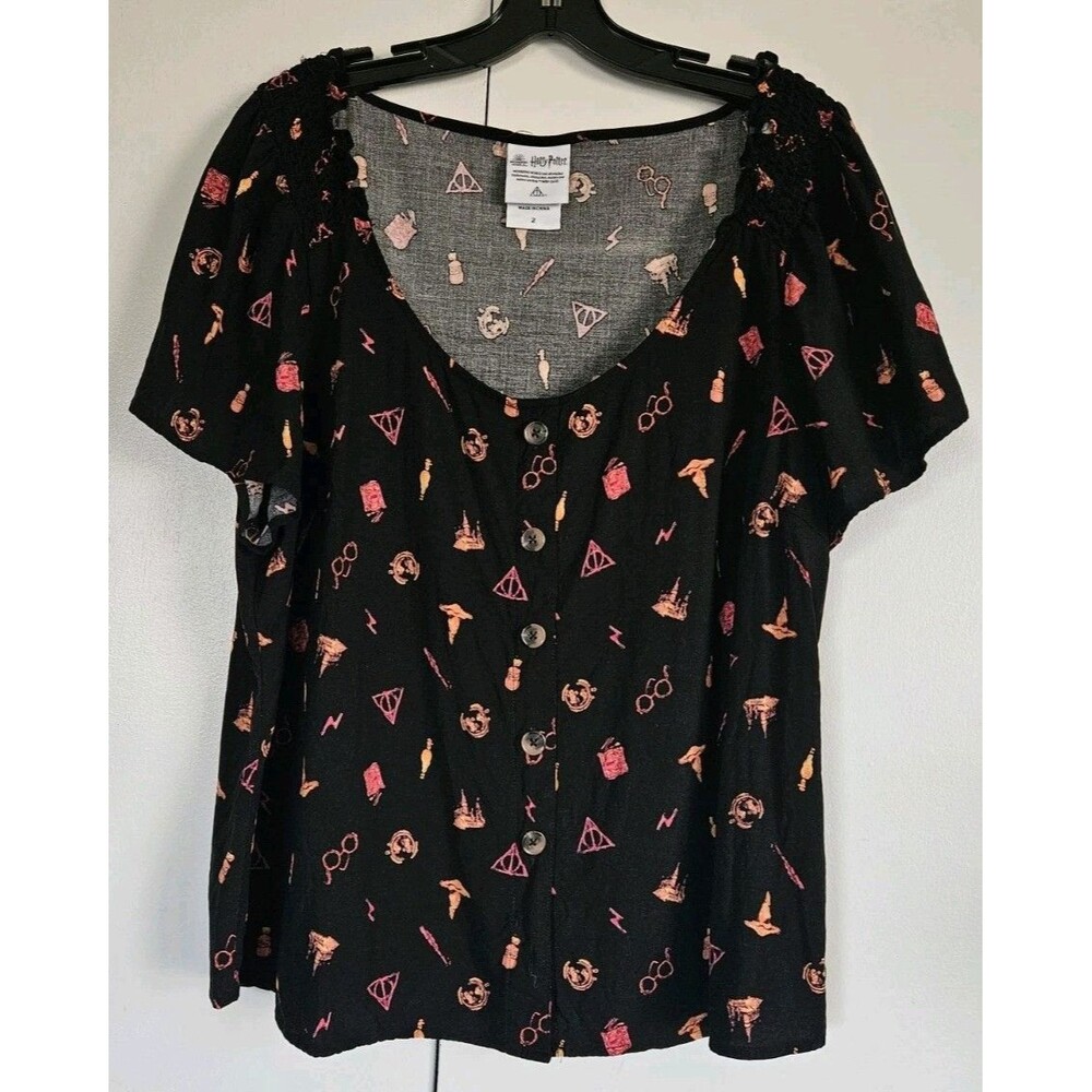 Harry Potter Torrid Blouse Womens Size 2 Black Deathly Hallows Button Top